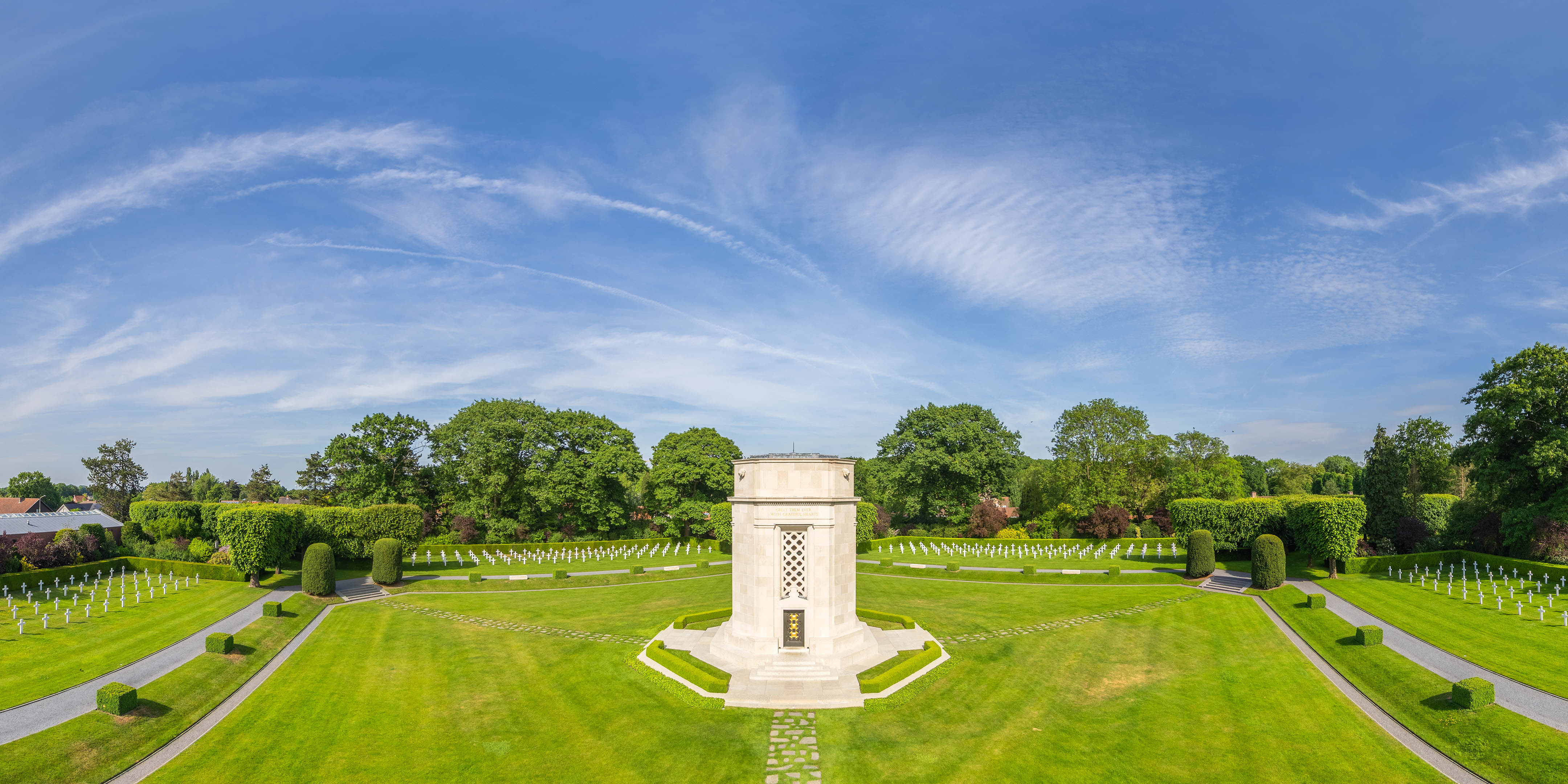 Panoramic view of Flanders Field American Cemetery from virtual tour