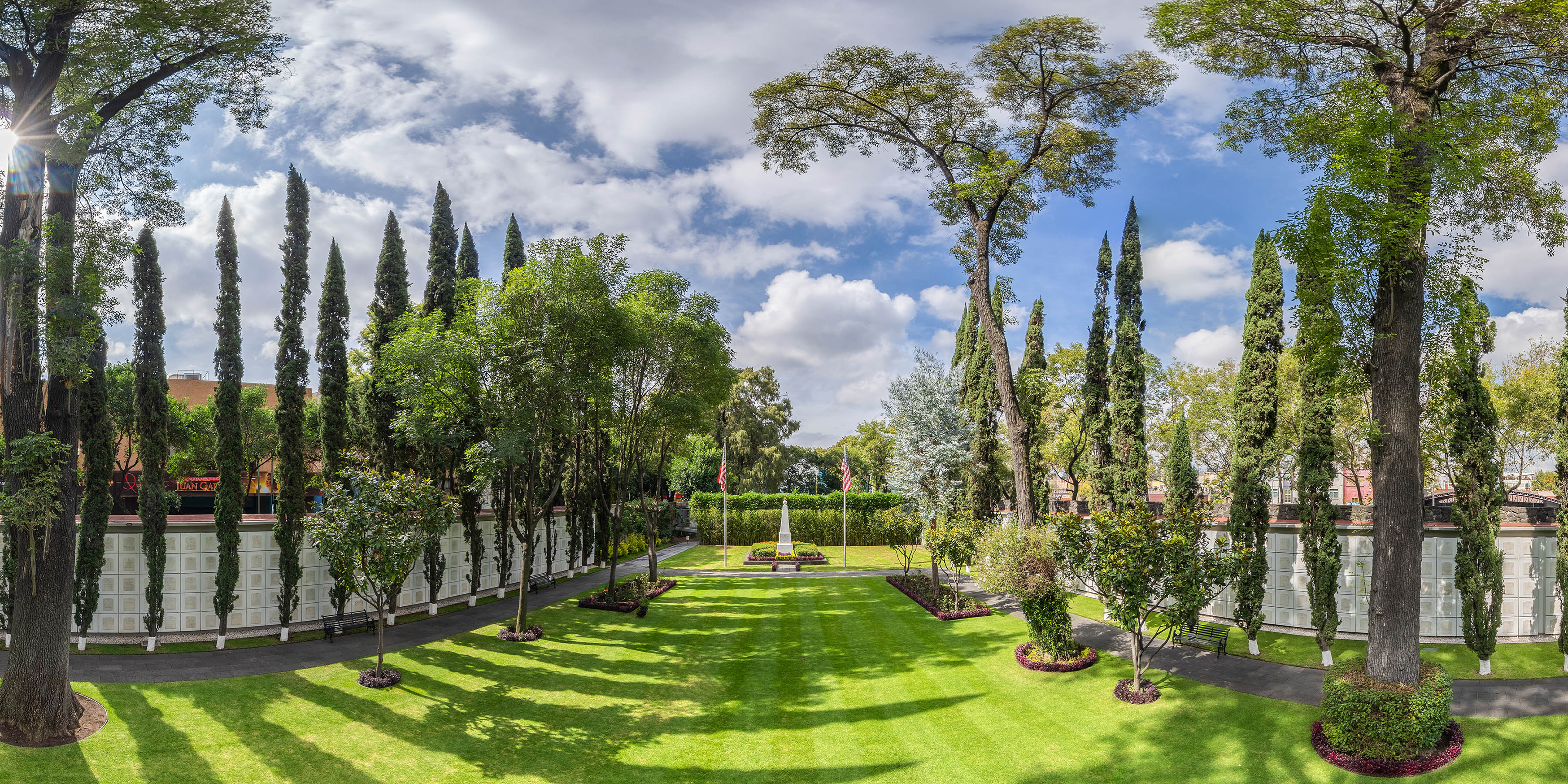 Panoramic view of Mexico City National Cemetery from virtual tour