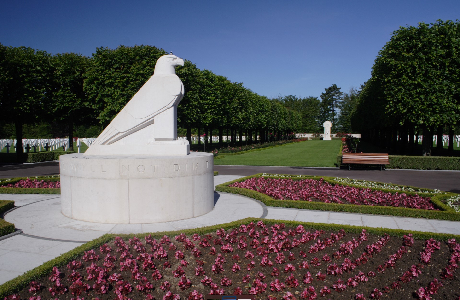 Picture of St. Mihiel American Cemetery and its eagle statue. Credits: Robert Uth/ American Battle Monuments Commission.