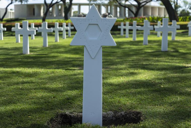 Headstone 1Lt. Robert S. Fink