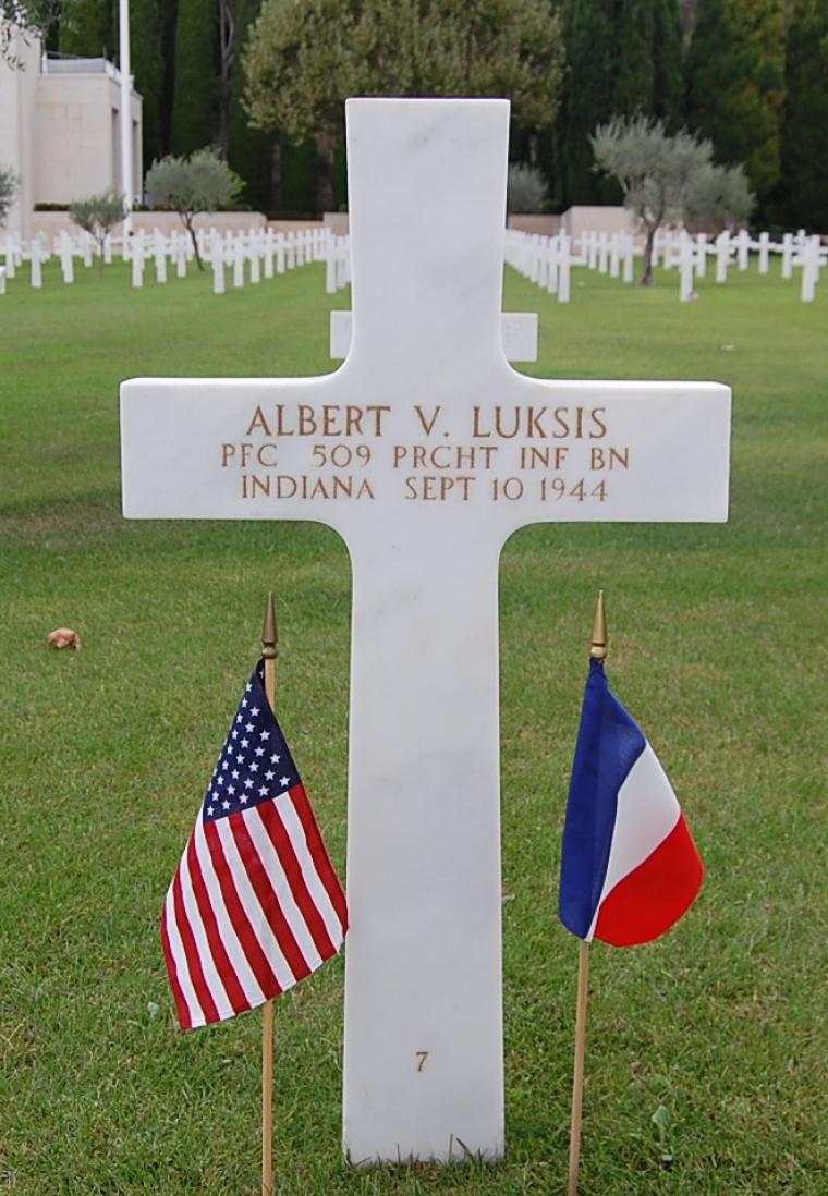 Luksis, Albert V.